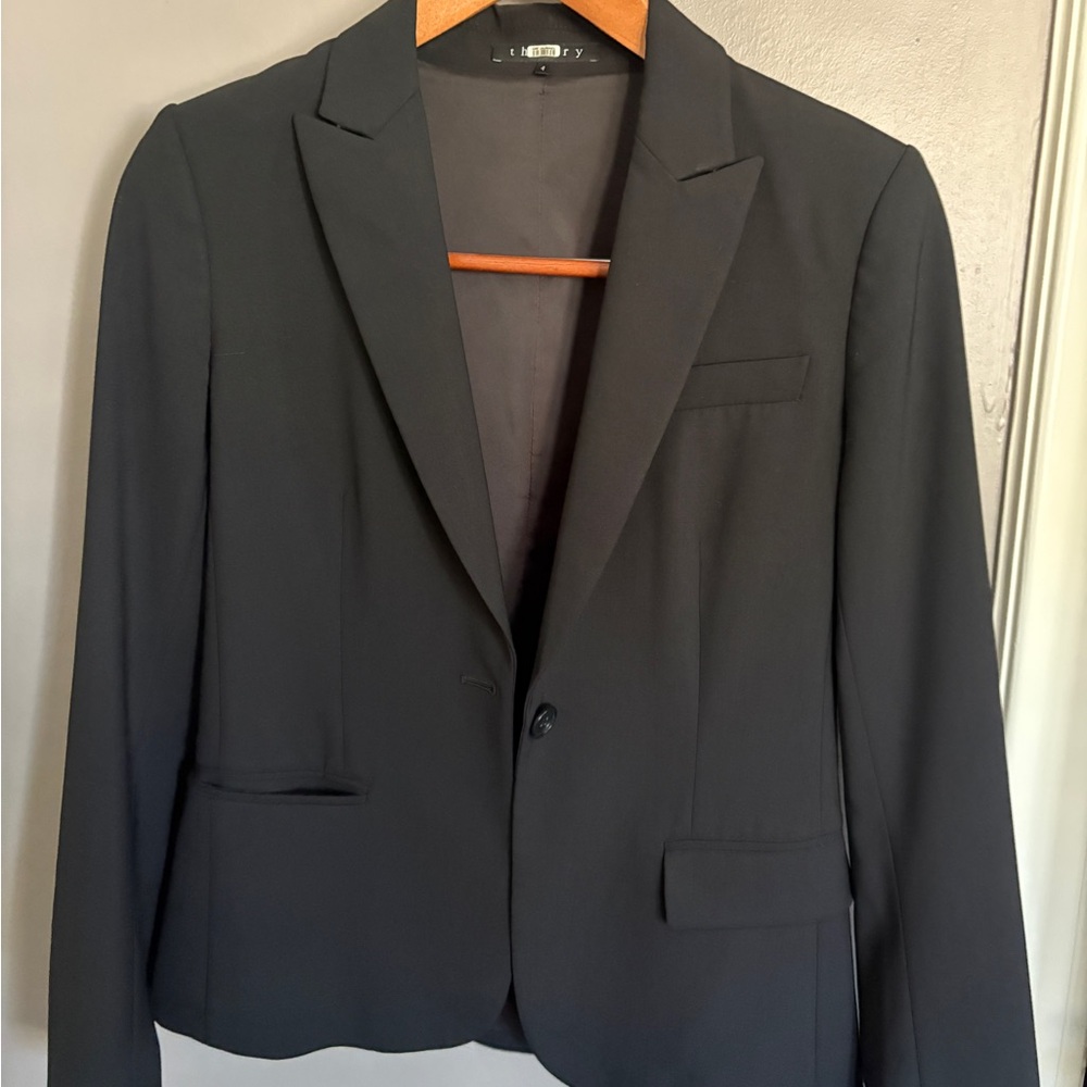 Classic Black Fitted Single Button Blazer by Theory, size 4